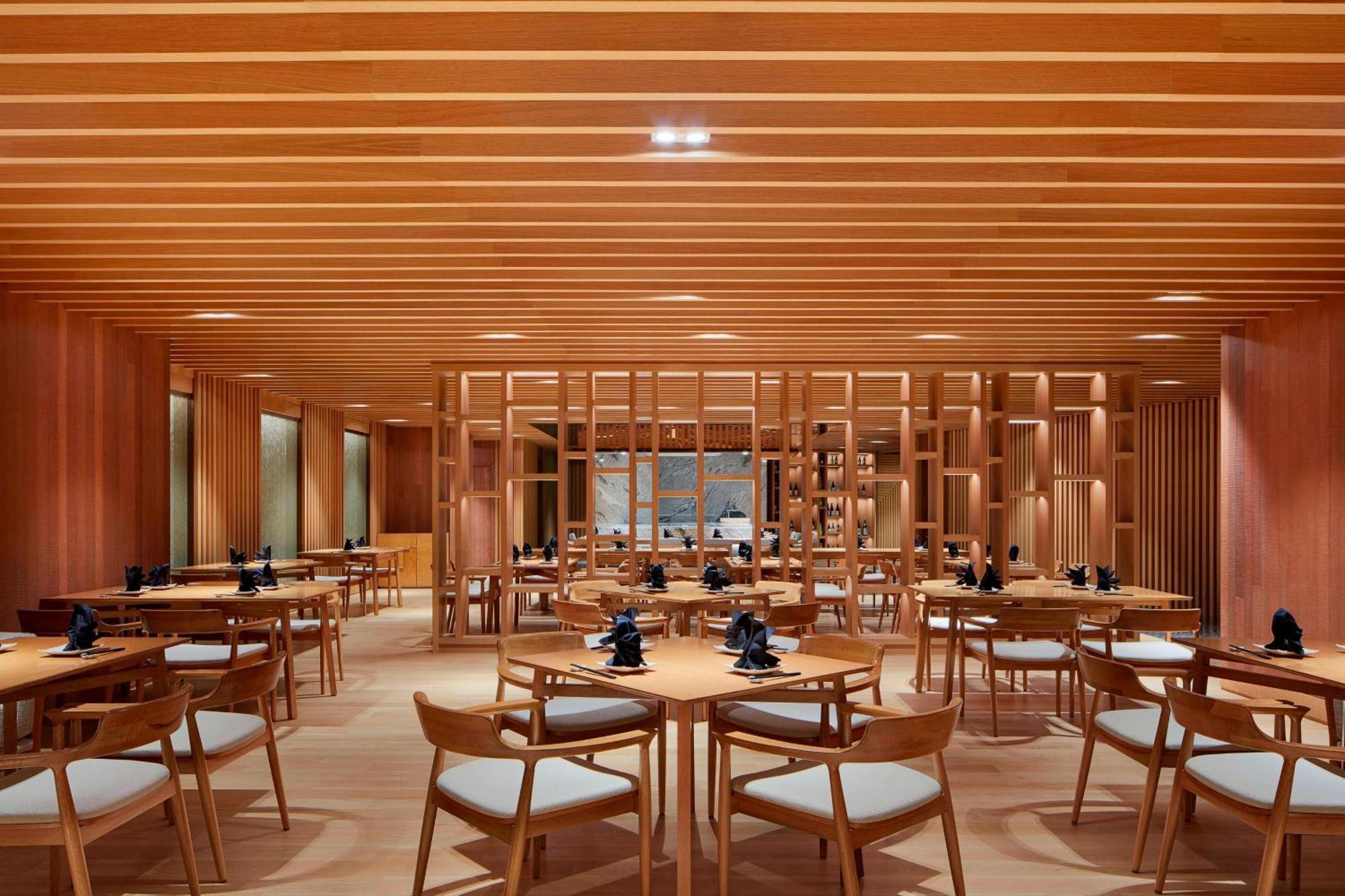 Sheraton Petaling Jaya Hotel Exterior photo Restaurant